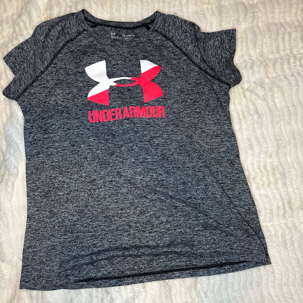 Under armor loose shirt